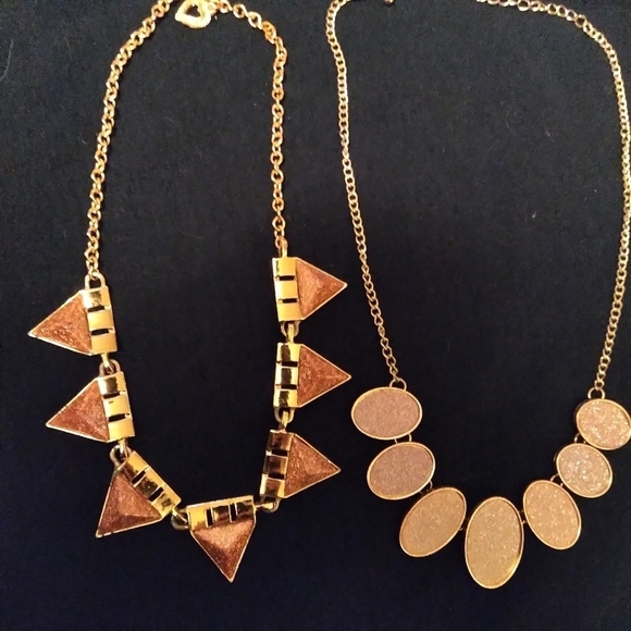Jewelry - Geometric sandstone/glitter necklaces